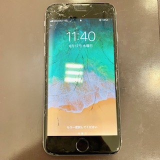【iPhone6｜画面交換修理】酷くバキバキに割れてしまったフロントガラスも料金は一律です！