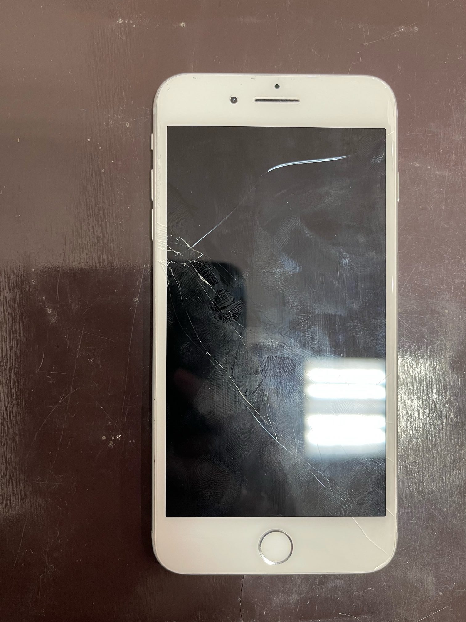 【iPhone7+】画面に傷が…。≪福岡市よりご来店≫