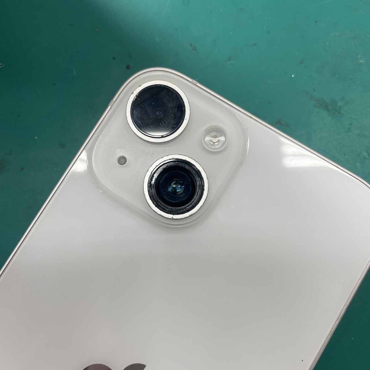 iPhone14　カメラレンズ割れもお任せ下さい！【神埼市よりご来店】