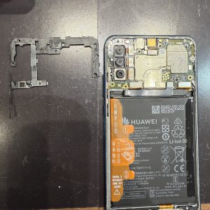 HUAWEI SIMカード取り出し