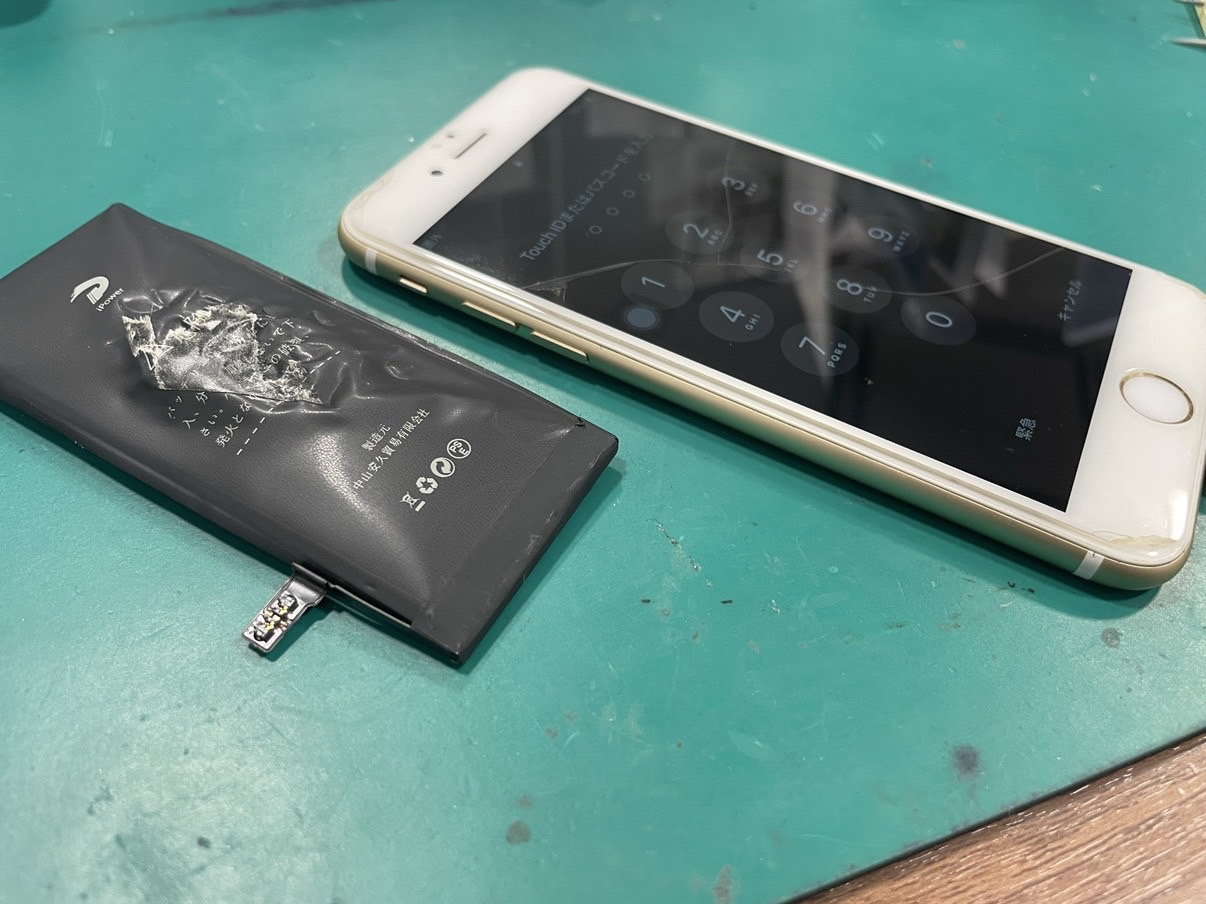 【佐賀店】iPhone6s　バッテリー膨張による交換修理　【佐賀市よりご来店】