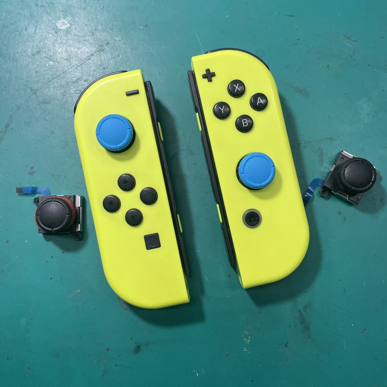 【任天堂switch】勝手に動く？ジョイコン修理もお任せください！【小城市からご来店】